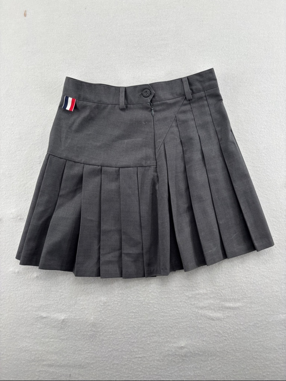 AC For AC - Adriano Goldschmied Charcoal Gray Pleated Mini Skirt - Size Small